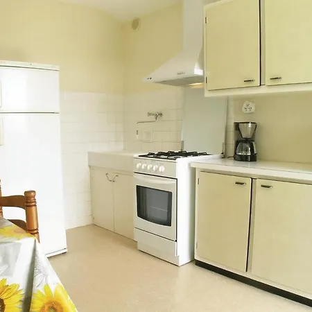 Lovely In Sur Vaux-sur-Mer