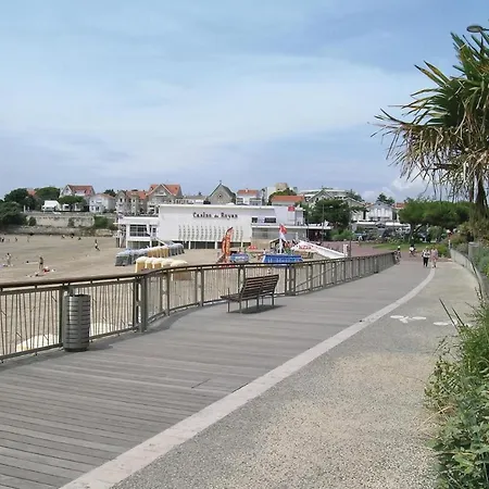 Amazing In Sur With Wifi Vaux-sur-Mer